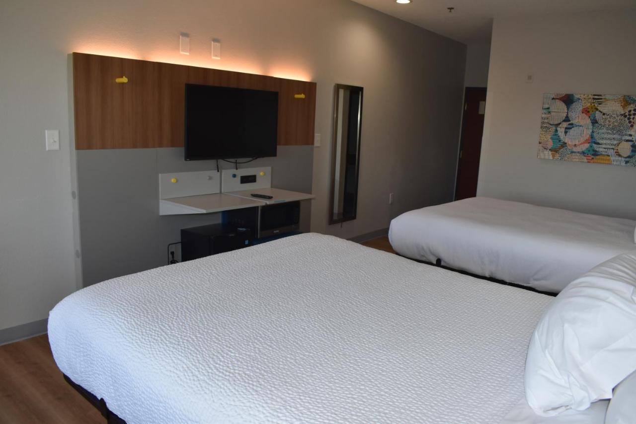 Microtel Inn & Suites By Wyndham Stockbridge/Atlanta I-75 Bagian luar foto