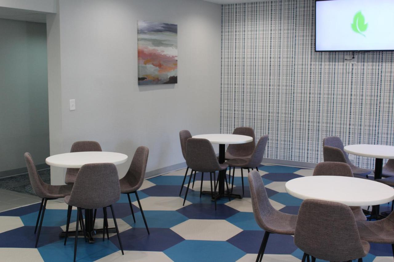 Microtel Inn & Suites By Wyndham Stockbridge/Atlanta I-75 Bagian luar foto