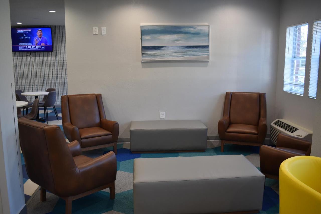 Microtel Inn & Suites By Wyndham Stockbridge/Atlanta I-75 Bagian luar foto